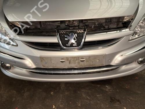 Used Front bumper reinforcement PEUGEOT 607 (9D, 9U) 2.7 HDi 24V (204 hp) 21864101