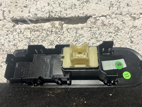 Used Right front window switch Right front window switch RENAULT CLIO IV (BH_) 0.9 TCe 90 (BHNF, BHMA, BHMH, BHJK, BHJR) (90 hp) 26289256 26289256