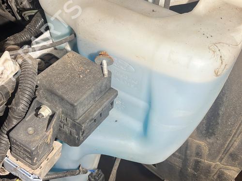 Windscreen washer tank FORD FIESTA VI (CB1, CCN) 1.5 TDCi | BP28668931C113