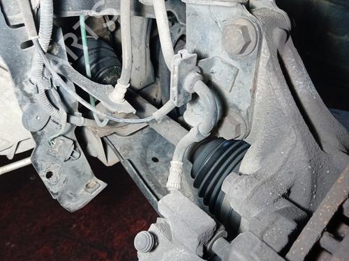 Used Left front driveshaft RENAULT LAGUNA III Grandtour (KT0/1) 2.0 dCi (KT01, KT08, KT09, KT0K, KT12, KT1D, KT1W) (150 hp) 20861693