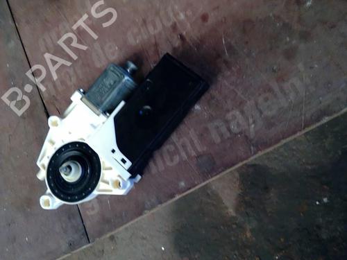 Right front window motor RENAULT LAGUNA III (BT0/1) 1.5 dCi (BT00, BT0A, BT0T, BT1J) | BP21860719E20 