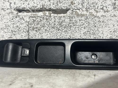 right-front-window-switch-peugeot-307-3ac-2000-2001-2002-2003-2004-2005-2006-2007-2008-2009-2010-2011-2012-33652247 main image