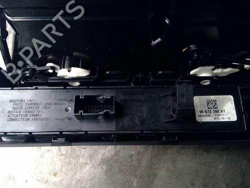 Used Switch Switch PEUGEOT 3008 I MPV (0U_) 2.0 HDi Hybrid4 (0URHCA) (200 hp) 21858919 21858919