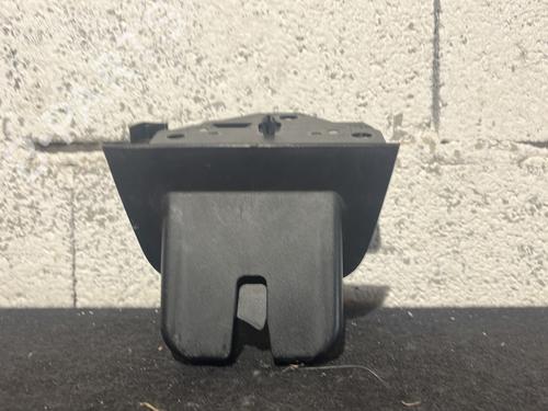 Used Tailgate lock AUDI A3 Sportback (8PA) 2.0 TDI (140 hp) 26006544