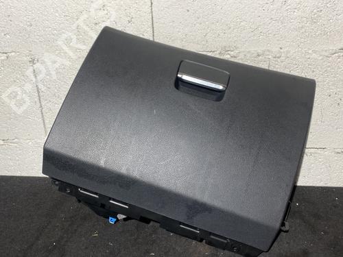 Used Glove box MERCEDES-BENZ CLA Coupe (C117) CLA 220 CDI / d (117.303) (170 hp) 22235764