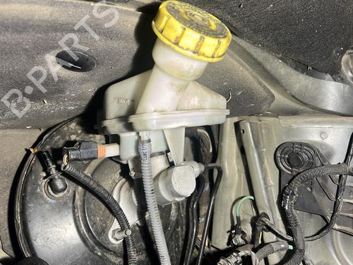 Used Brake master cylinder PEUGEOT 208 I (CA_, CC_) 1.4 HDi (68 hp) 30439539