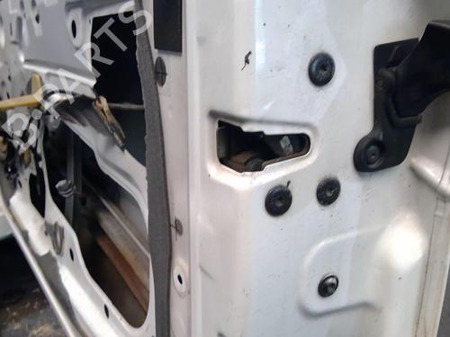 Used Front right lock RENAULT TWINGO II (CN0_) 1.5 dCi (CN0E) (64 hp) 20871655