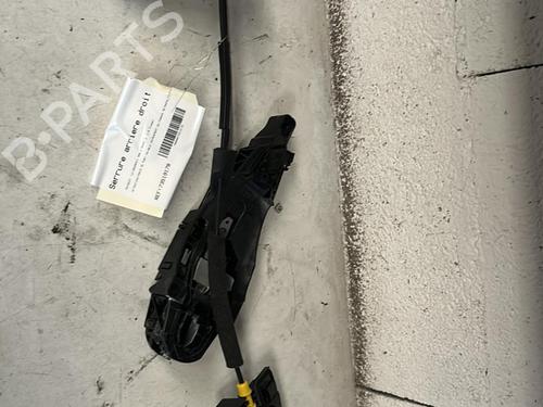 Używane Zamek drzwi tylnych prawych PEUGEOT 308 II (LB_, LP_, LW_, LH_, L3_) 1.5 BlueHDi 130 (131 hp) 21863286