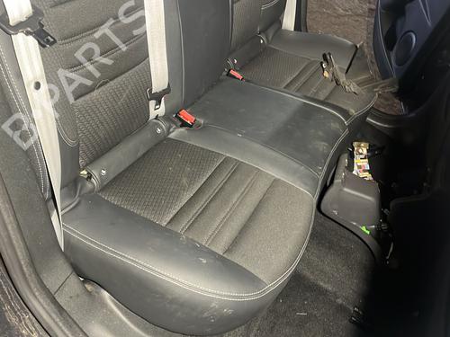 Used Rear seat Rear seat RENAULT MEGANE III Hatchback (BZ0/1_, B3_) 1.6 dCi (BZ00, BZ12, BZ13) (130 hp) 33021031 33021031