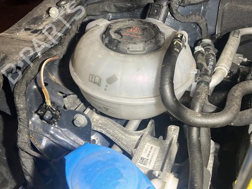 expansion-tank-vw-t-roc-a11-d11-2017-27498713 main image