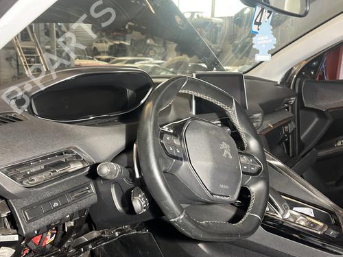 Used Dashboard Dashboard PEUGEOT 3008 II SUV (MC_, MR_, MJ_, M4_) 1.5 BlueHDi 130 (131 hp) 33301209 33301209