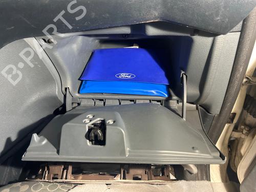 Used Glove box Glove box FORD KA (RU8) 1.2 (69 hp) 39894442 39894442