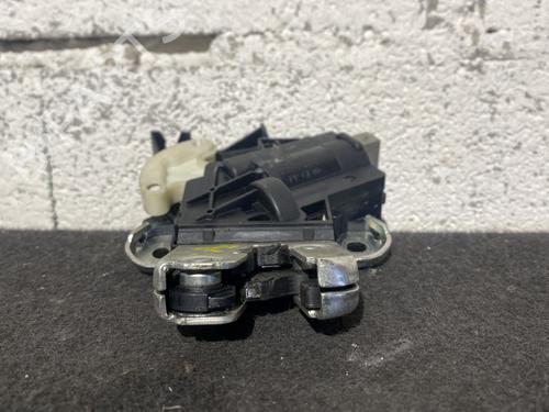 tailgate-lock-vw-eos-1f7-1f8-2006-2007-2008-2009-2010-2011-2012-2013-2014-2015-24368748 main image