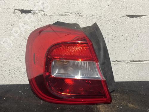 Venstre Baklys MERCEDES-BENZ GLA-CLASS (X156) GLA 180 CDI / d (156.912) (109 hp) 25701666