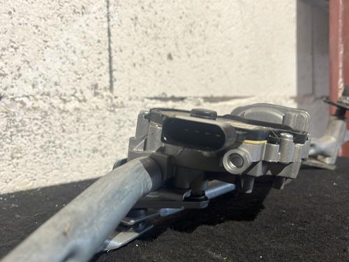 BP27836977M29 main image