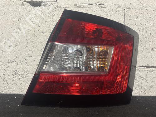 Used Right taillight SKODA FABIA III (NJ3) 1.0 (60 hp) 28117321