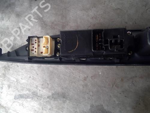 Used Left front window switch MAZDA 6 Saloon (GG) 2.0 DI (GG14) (121 hp) 21859319
