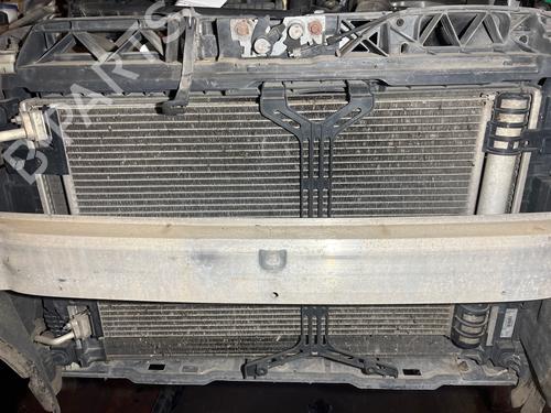 Used Water radiator Water radiator 37527536 37527536