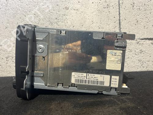 Used Radio Radio VW GOLF V (1K1) 1.9 TDI (105 hp) 24952072 24952072