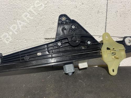 Used Front right window mechanism Front right window mechanism RENAULT CLIO V (B7_) 1.0 TCe 100 (B7MT) (101 hp) 20861946 20861946