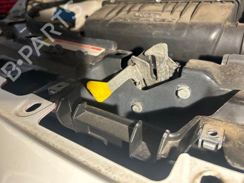 Used Hood lock Hood lock FORD KA (RU8) 1.2 (69 hp) 39894438 39894438