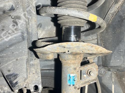 Used Left front shock absorber RENAULT KOLEOS I (HY_) 2.0 dCi 4x4 (HY0K) (150 hp) 28354633