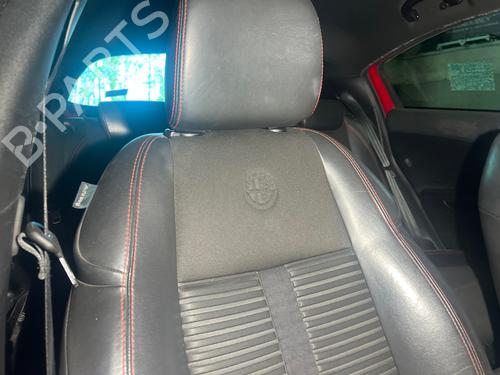 Used Right front seat Right front seat 36885658 36885658