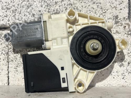 left-rear-window-motor-renault-megane-iii-hatchback-bz01_-b3_-2008-33021036 main image