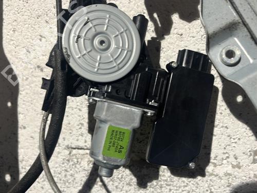 Front right window mechanism RENAULT KOLEOS I (HY_) 2.0 dCi 4x4 (HY0K) | BP28354605C23 