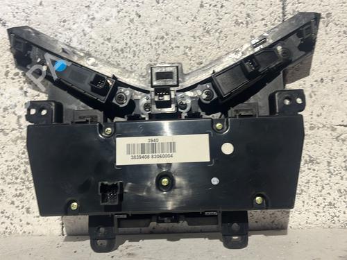 Used Climate control Climate control CHEVROLET CRUZE (J300) 2.0 CDI (163 hp) 32410804 32410804