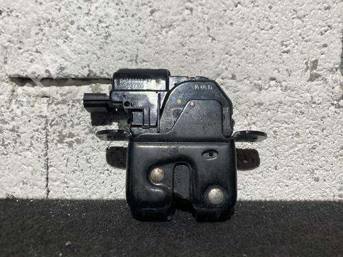 tailgate-lock-renault-zoe-bfm_-2012-23797211 main image