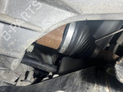 Left front driveshaft RENAULT MEGANE IV Hatchback (B9A/M/N_) 1.5 dCi 110 (B9A3) | BP29422545M38 