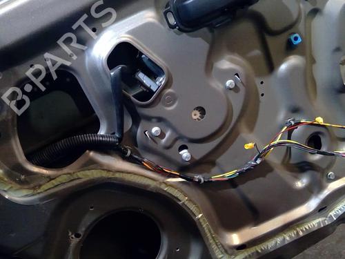 Used Right front window motor NISSAN MICRA III (K12) 1.2 16V (80 hp) 21859940
