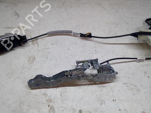 Cerradura puerta delantera derecha PEUGEOT 208 I (CA_, CC_) 1.2 VTI 82 (82 hp) 20871035