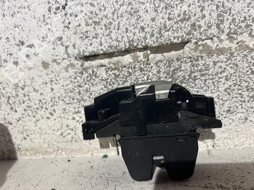 Used Tailgate lock Tailgate lock 38473190 38473190