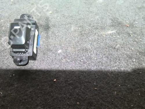 Used Right rear window switch Right rear window switch KIA RIO III (UB) 1.25 CVVT (86 hp) 21381878 21381878