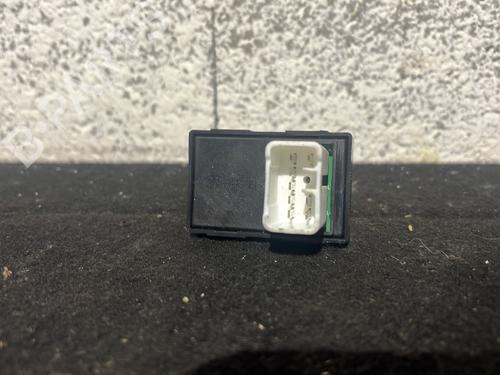 Right front window switch KIA CEE'D Hatchback (ED) 1.6 CRDi 90 | BP29452992I26 