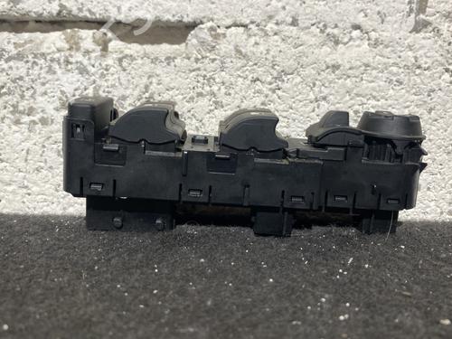 Left front window switch CITROËN C3 AIRCROSS II (2R_, 2C_) 1.2 PureTech 110 (2RHNZB, 2RHNZW, 2RHNPX, 2RHNPJ) | BP33413330I27 - Image 3