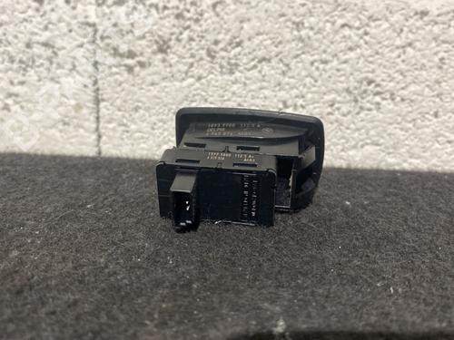 Used Left rear window switch Left rear window switch BMW 3 (E90) 320 i (150 hp) 21866177 21866177