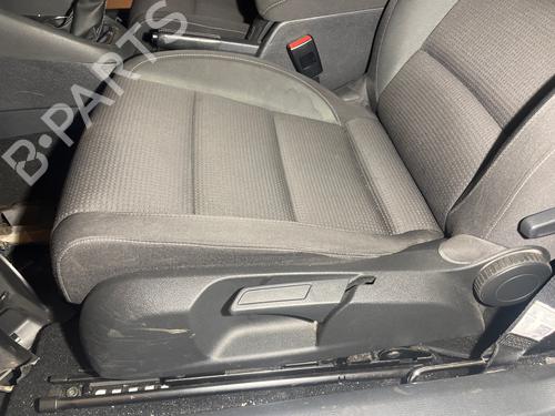 Stol venstre foran Stol venstre foran VW GOLF VI (5K1) [2008-2014] 36695161 36695161