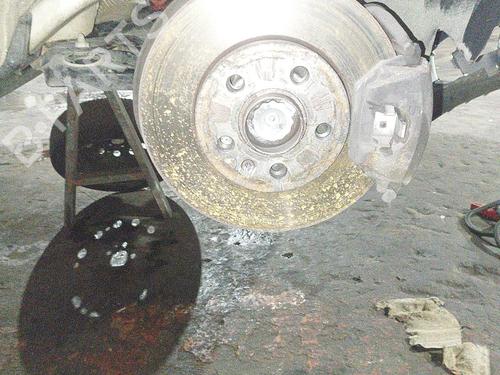 Used Right front steering knuckle Right front steering knuckle VW POLO V (6R1, 6C1) 1.0 (60 hp) 20862815 20862815