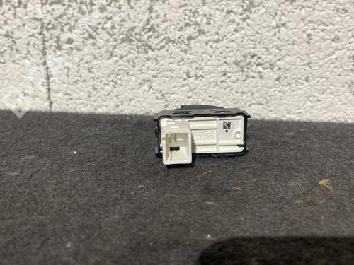 right-rear-window-switch-citroen-c3-aircross-ii-2r_-2c_-2017-24640059 main image