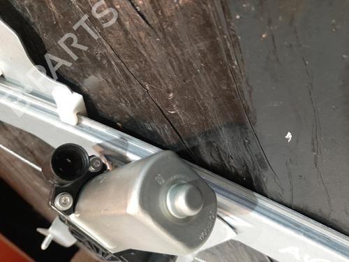 Used Front left window mechanism Front left window mechanism DACIA SANDERO 1.2 16V (75 hp) 20871856 20871856