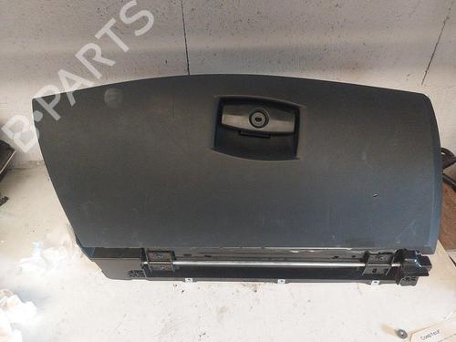 Used Glove box BMW 5 Touring (E61) 520 d (177 hp) 20860148