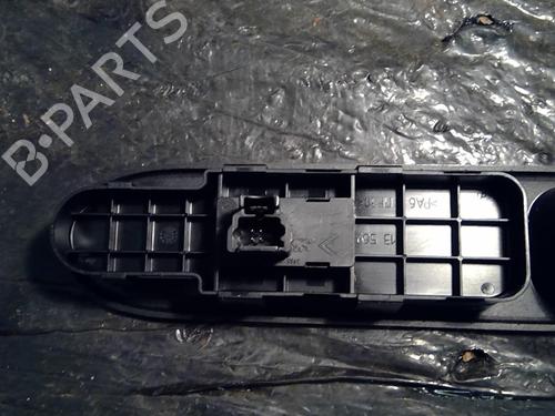 Right front window switch PEUGEOT 307 Break (3E) 2.0 HDI 90 | BP20871730I26 