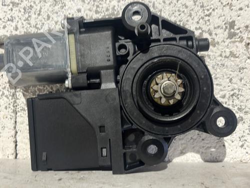 right-front-window-motor-renault-megane-iii-hatchback-bz01_-b3_-2008-33021037 main image