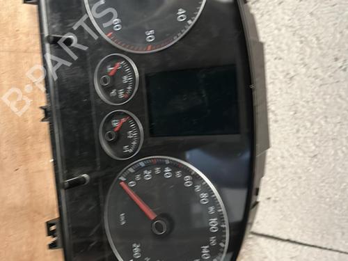 Used Instrument cluster VW TOURAN (1T1, 1T2) 2.0 TDI 16V (140 hp) 21863421