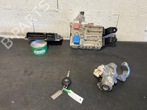 Used Electronic module Electronic module TOYOTA AVENSIS Saloon (_T27_) 2.2 D-4D (ADT271_, ADT271R) (150 hp) 21864933 21864933