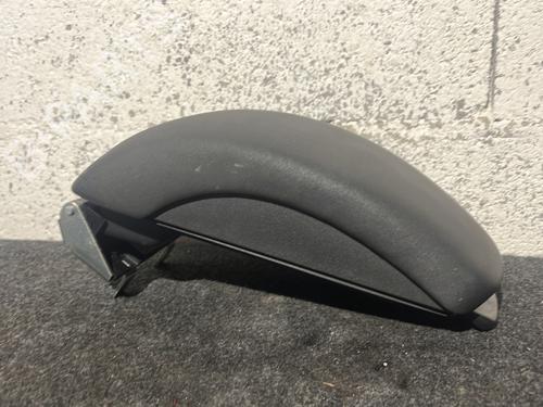 Apoyobrazos central CITROËN C4 II (NC_) 1.6 HDi 115 (114 hp) 31114639