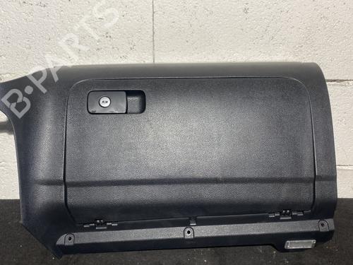 Used Glove box VW GOLF VI (5K1) 2.0 TDI (110 hp) 23797125